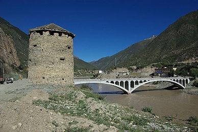 喜迎兔年开门红，《极限竞速:地平线5》登陆斗鱼新春游戏大联欢